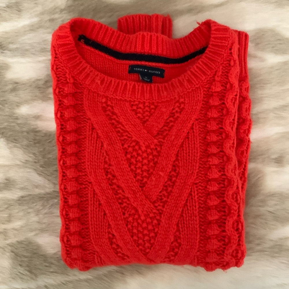 Tommy Hilfiger sweater